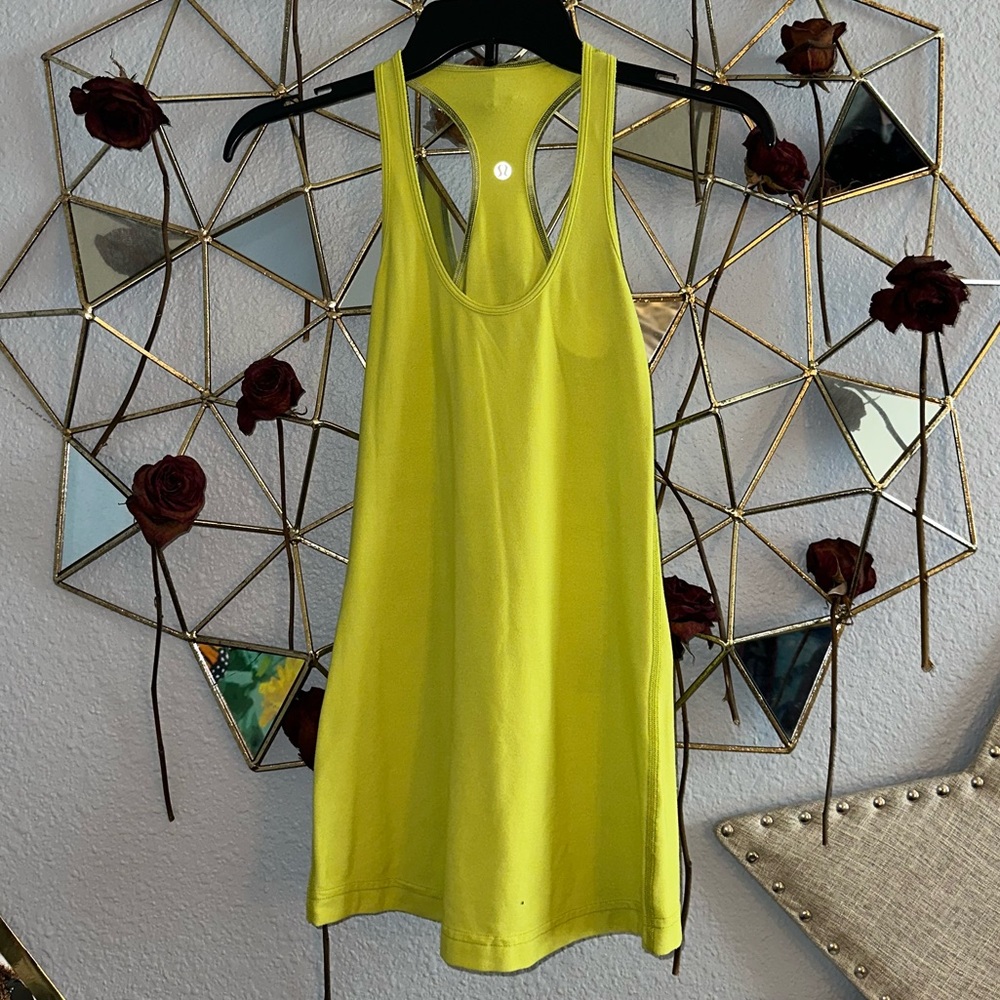 Lululemon tank top